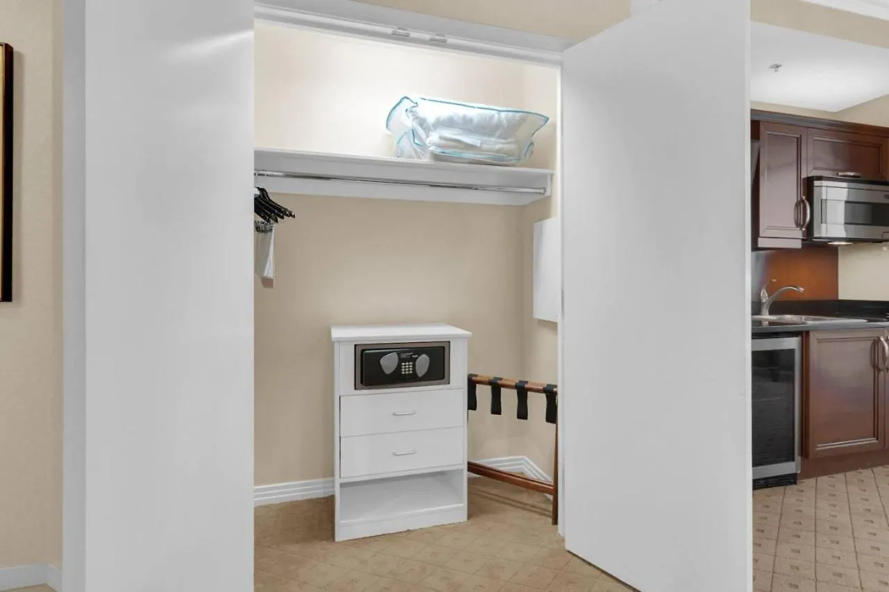 Luxury Mgm Studio With Pool Gym And Jacuzzi Bathtub Las Vegas United States